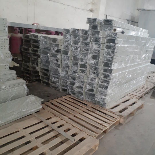 Các loại máng cáp