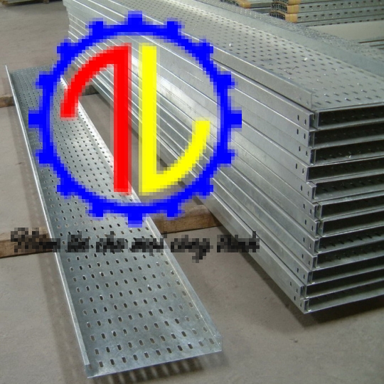 Khay cáp inox 01